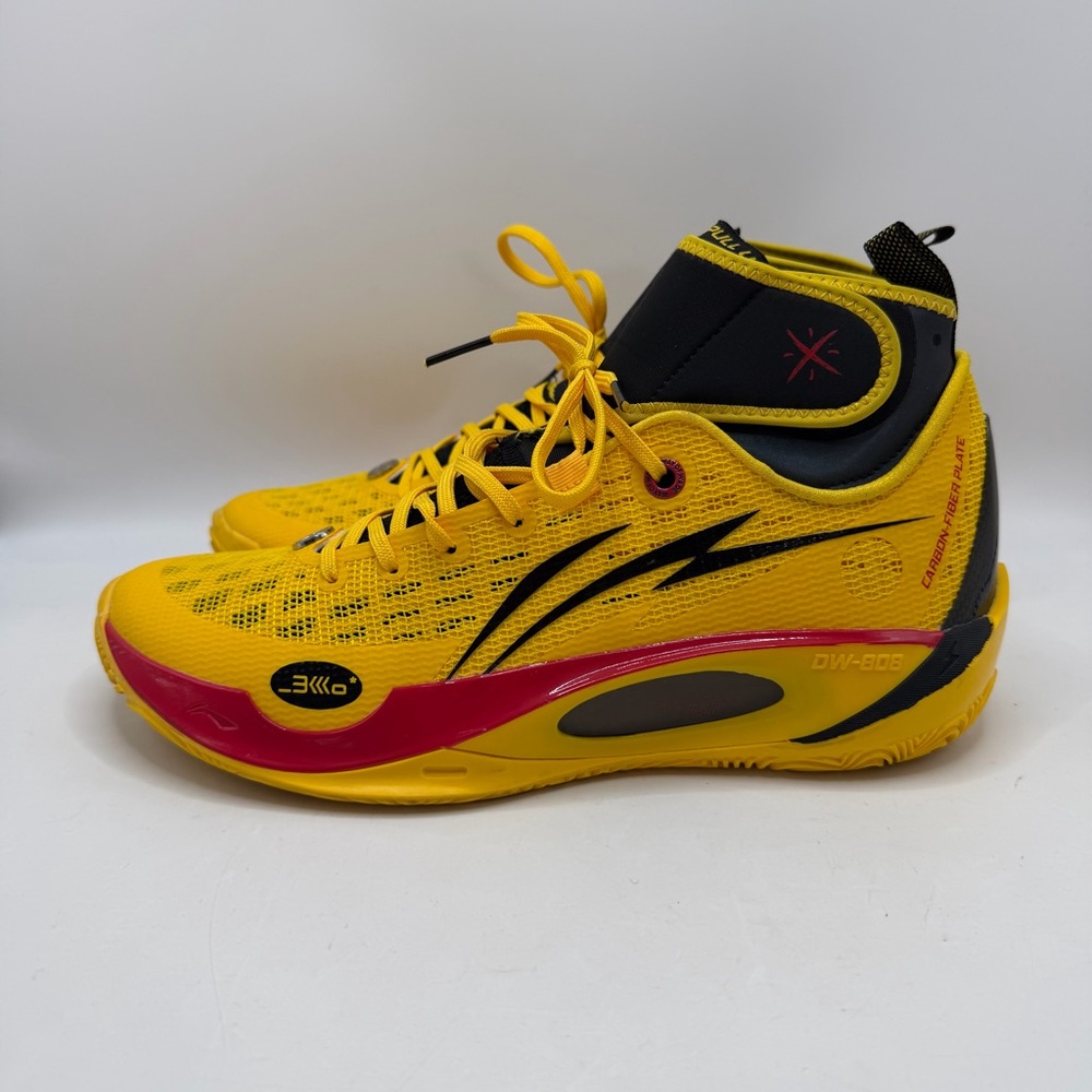 Li-Ning DW808 Dwyane Wade Yellow Basketball Shoes Mens Size 9 ABAT007-5